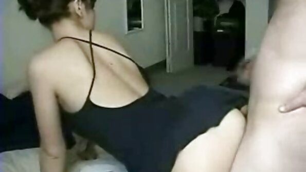Seksi azijska cura s lijepim stalkom jebe se besplatni domaci porno klipovi na krevetu