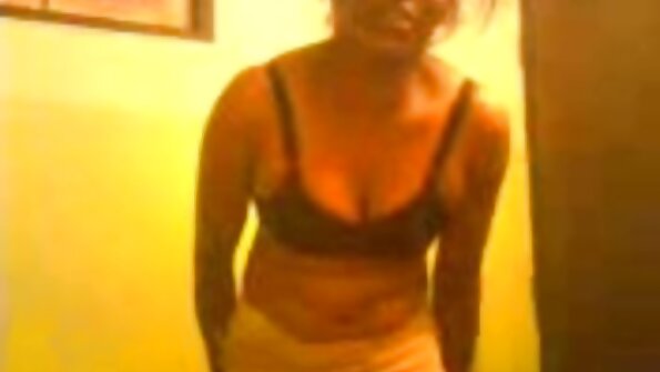 Dečko prodire u divno dupe djevojke xxl jebacina u analnom porno videu